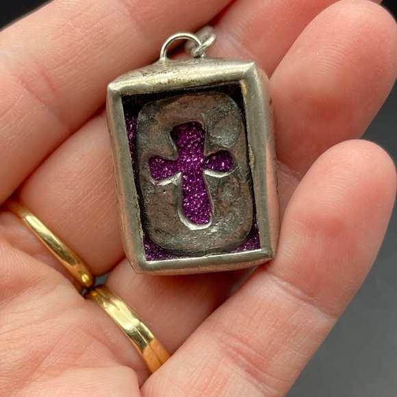 Jewel Kade Jewelry - Jewel Kade Cross Pendant